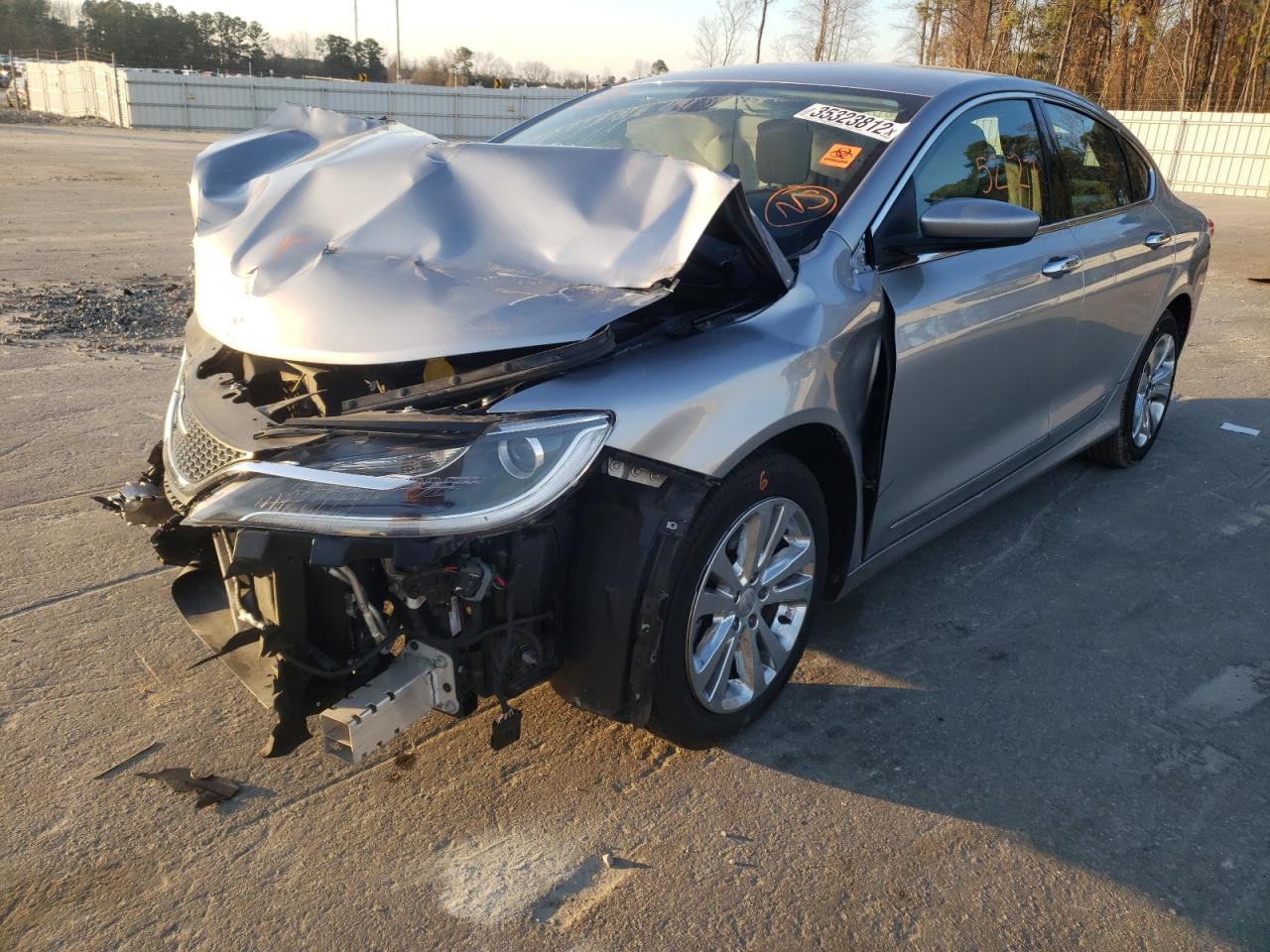 Photo 2 from auction – 2015 CHRYSLER 200 LIMITE with VIN 1C3CCCAB9FN573209