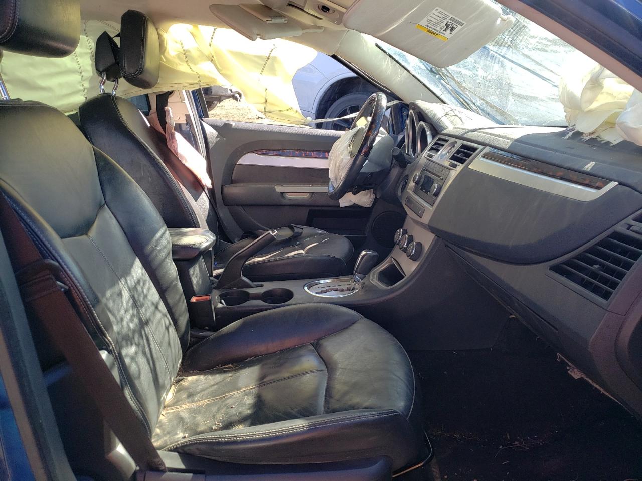 Photo 5 from auction – 2010 CHRYSLER SEBRING LI with VIN 1C3CC5FB9AN161188