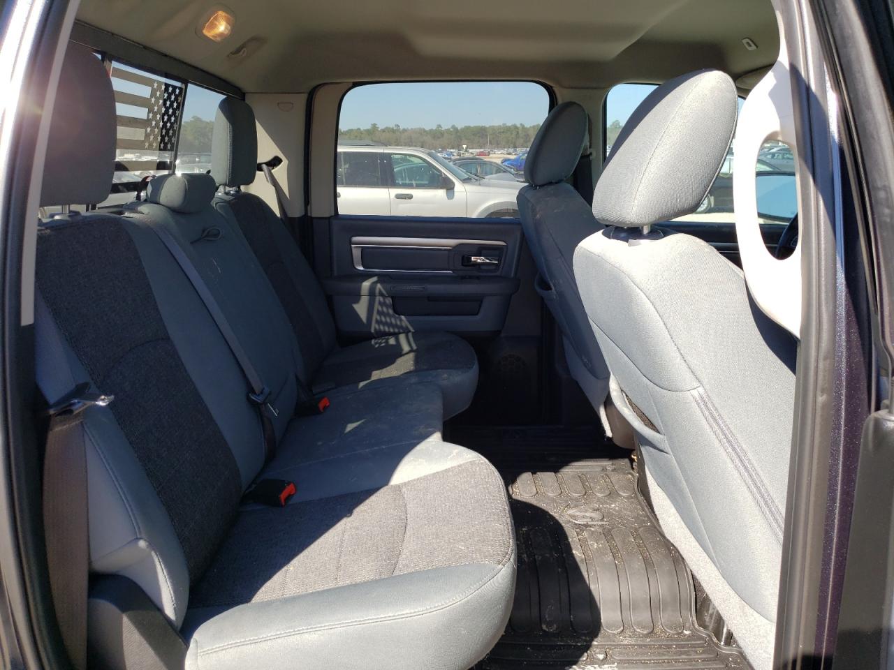 Photo 6 from auction – 2019 RAM 1500 CLASS with VIN 1C6RR6LT7KS539154