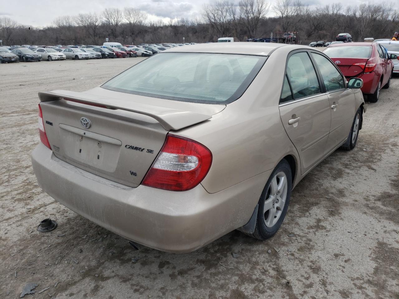 Photo 4 from auction – 2002 TOYOTA CAMRY LE with VIN 4T1BF30K92U010348