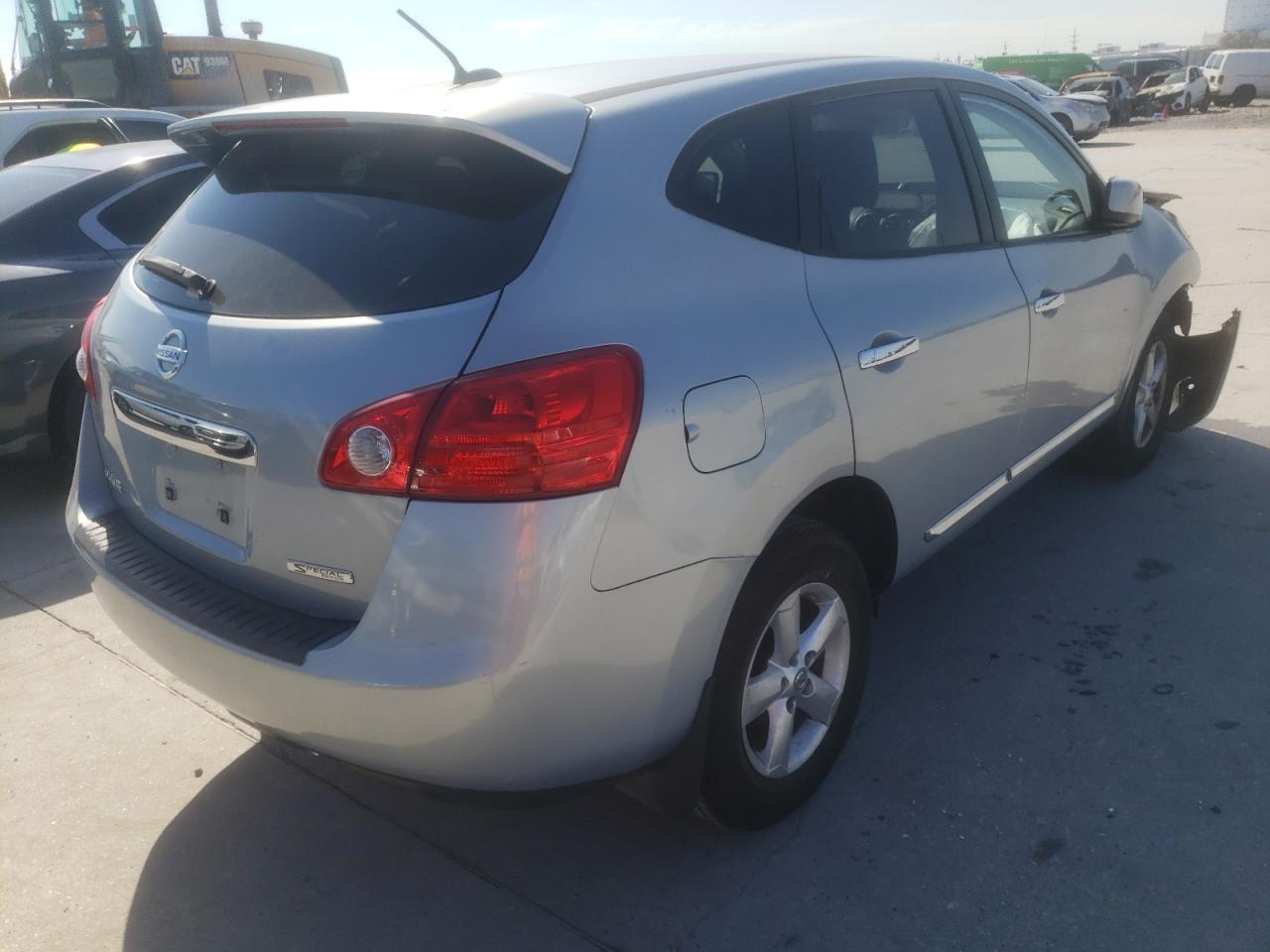 Photo 4 from auction – 2013 NISSAN ROGUE S with VIN JN8AS5MT3DW024784