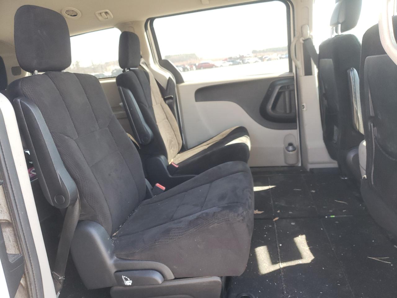 Photo 6 from auction – 2012 DODGE GRAND CARA with VIN 2C4RDGCG3CR364615