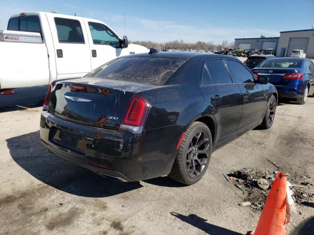 Photo 4 from auction – 2019 CHRYSLER 300 TOURIN with VIN 2C3CCAAG3KH676001