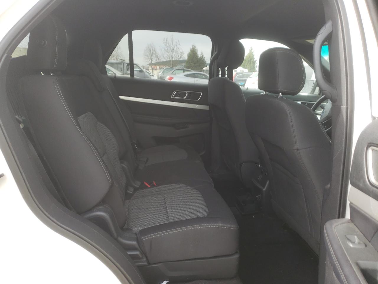 Photo 6 from auction – 2017 FORD EXPLORER X with VIN 1FM5K8D85HGA47392