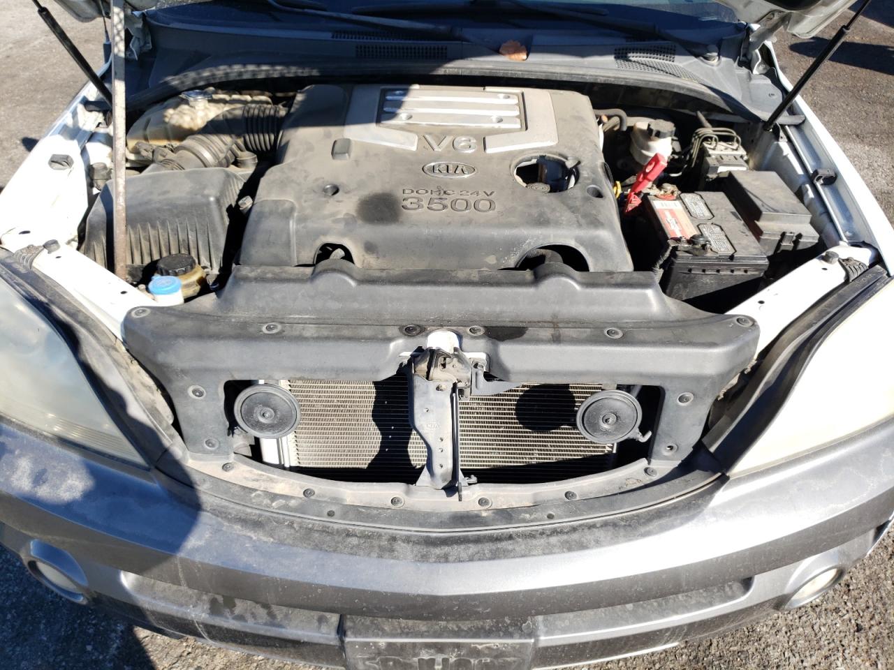 Photo 7 from auction – 2005 KIA SORENTO EX with VIN KNDJD733655468381