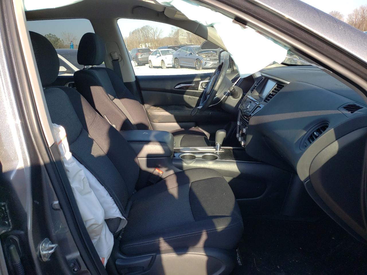 Photo 5 from auction – 2020 NISSAN PATHFINDER with VIN 5N1DR2AN1LC614065