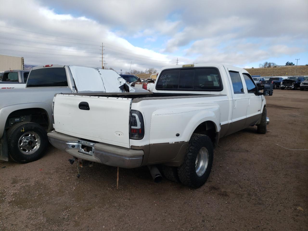 Photo 4 from auction – 2004 FORD F350 SUPER with VIN 1FTWW32PX4EB08669