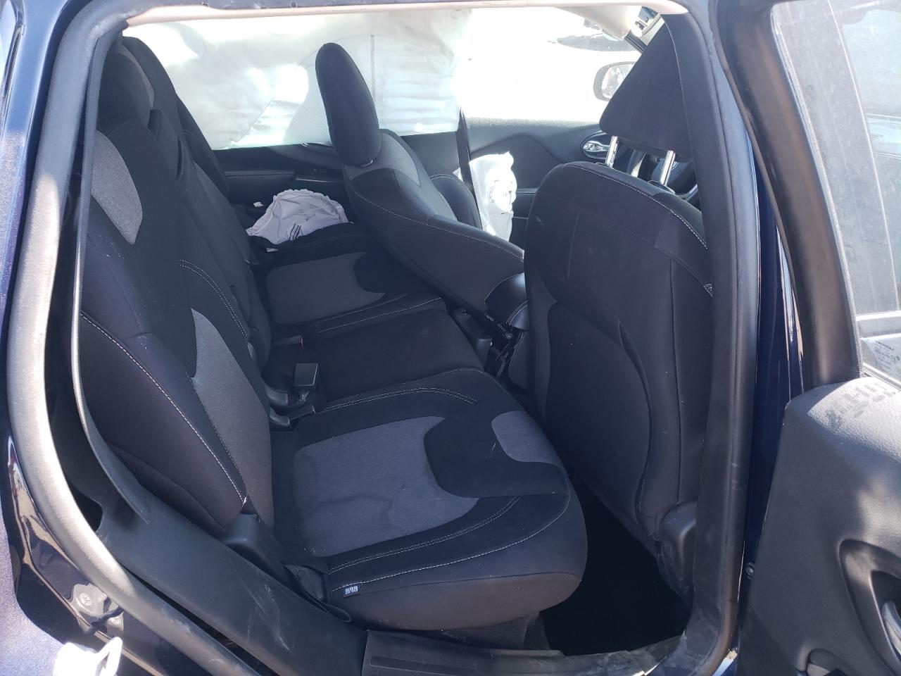 Photo 6 from auction – 2014 JEEP CHEROKEE S with VIN 1C4PJLAB8EW163738
