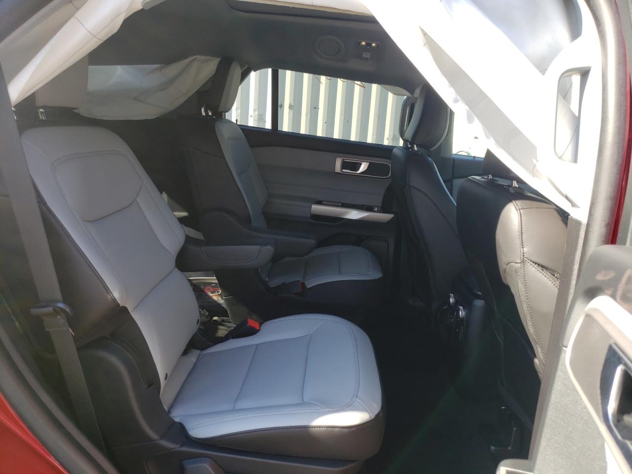 Photo 6 from auction – 2021 FORD EXPLORER X with VIN 1FMSK7DHXMGC15521