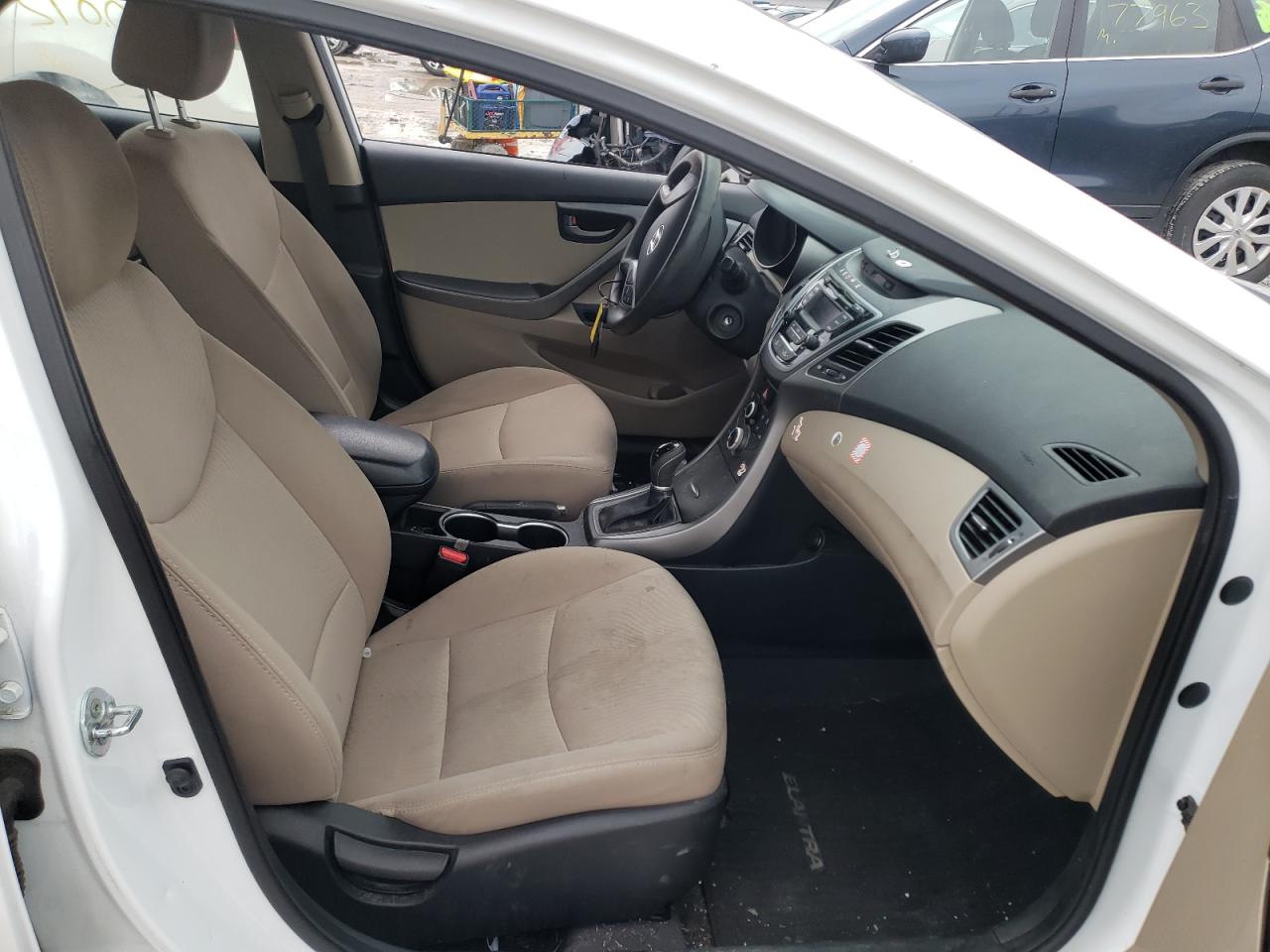 Photo 5 from auction – 2016 HYUNDAI ELANTRA SE with VIN 5NPDH4AE0GH713568