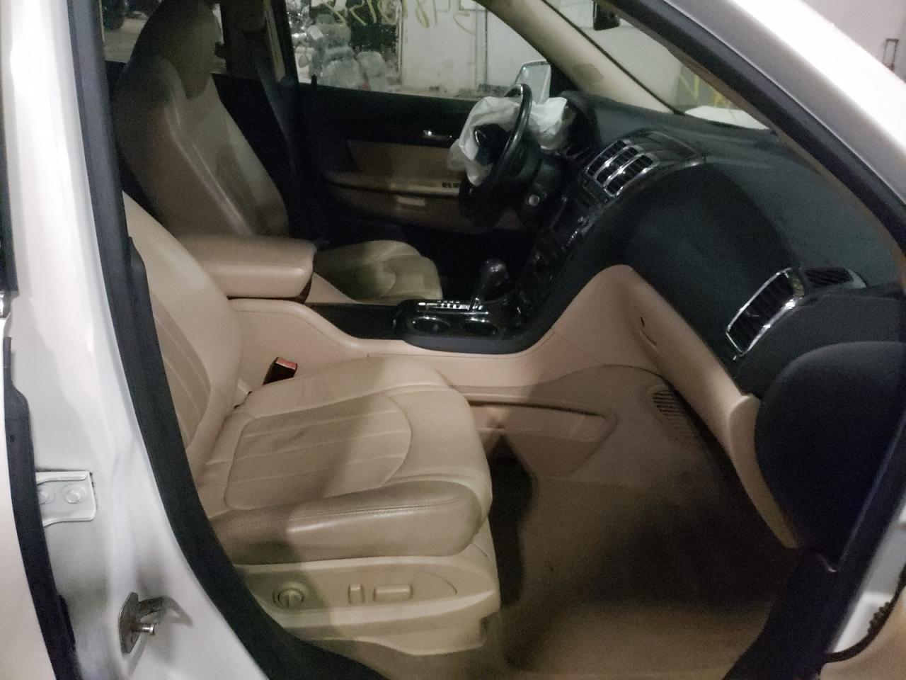 Photo 5 from auction – 2012 GMC ACADIA DEN with VIN 1GKKVTED2CJ220699