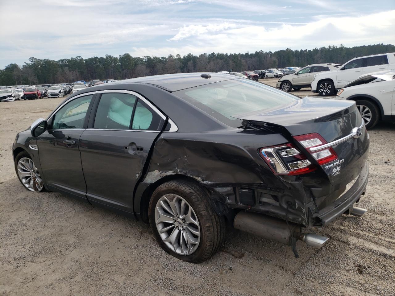 Photo 3 from auction – 2019 FORD TAURUS LIM with VIN 1FAHP2F80KG115611