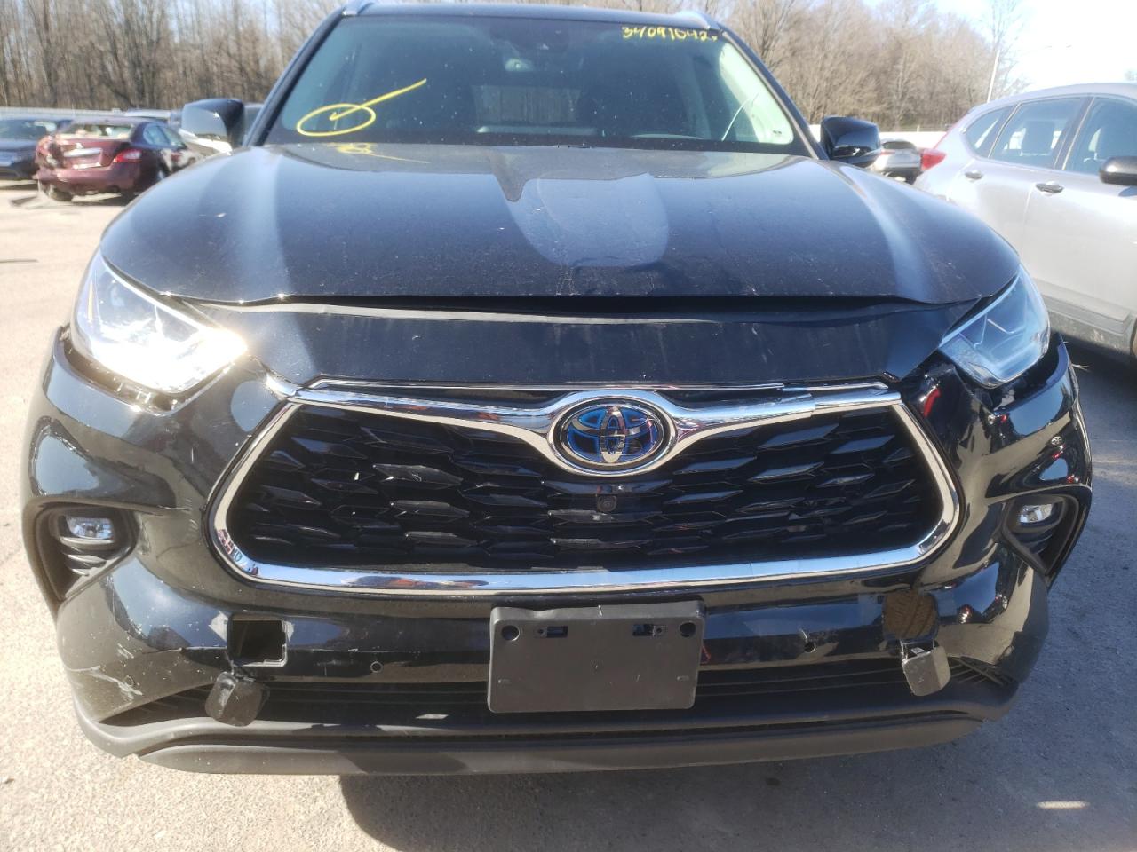 Photo 9 from auction – 2021 TOYOTA HIGHLANDER with VIN 5TDXBRCH2MS526308