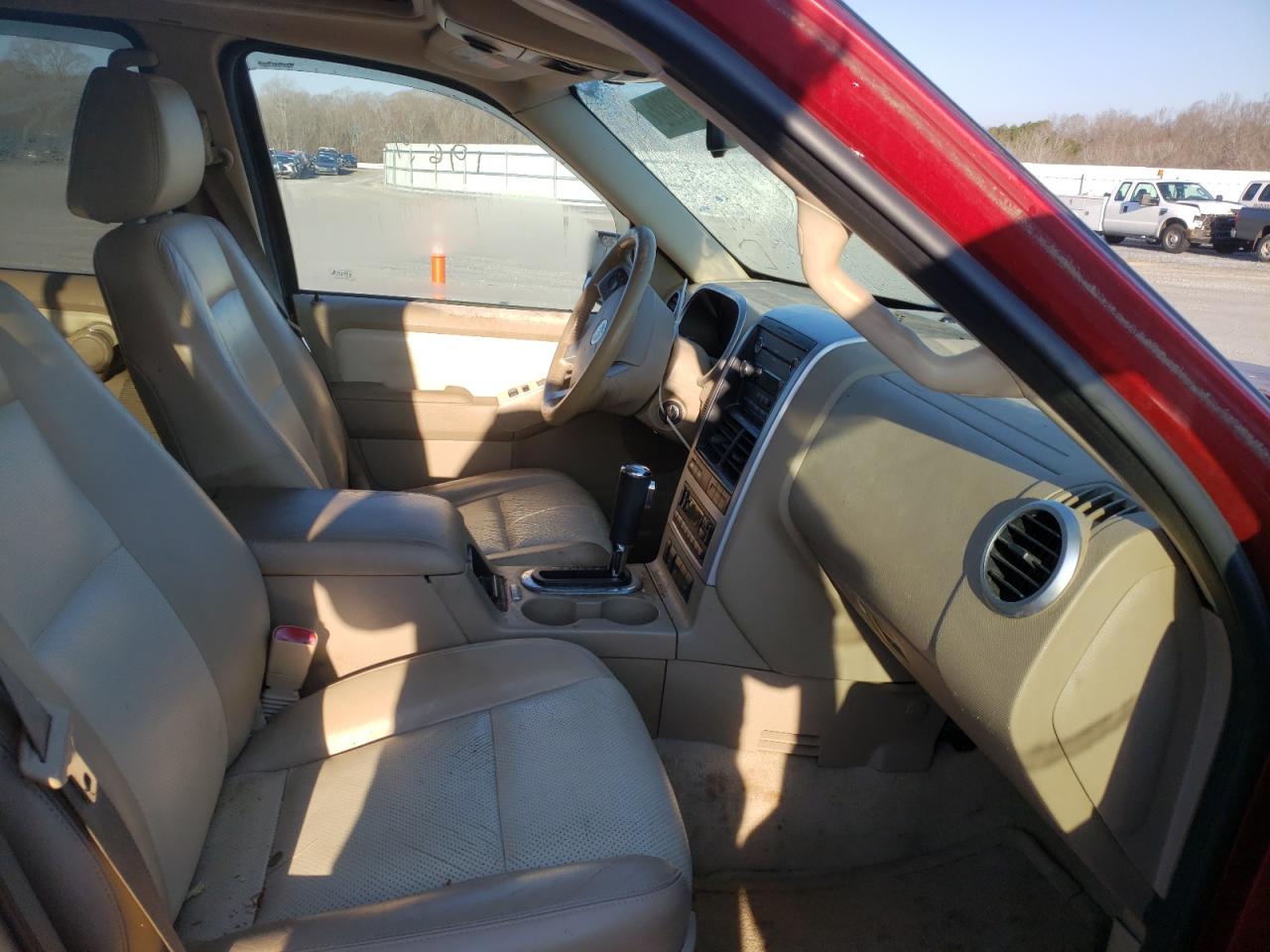 Photo 5 from auction – 2008 MERCURY MOUNTAINEE with VIN 4M2EU48E58UJ05956