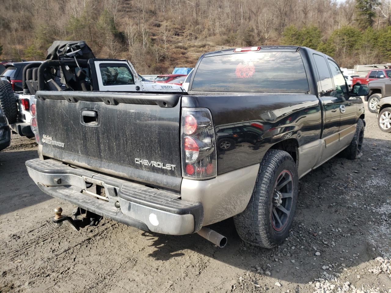 Photo 4 from auction – 2003 CHEVROLET SILVERADO with VIN 2GCEC19T131178167