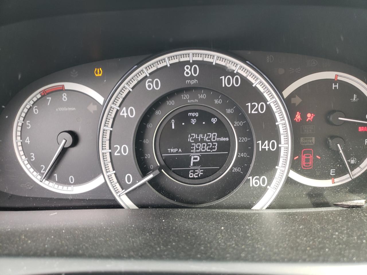 Photo 8 from auction – 2014 HONDA ACCORD LX with VIN 1HGCR2F3XEA301734