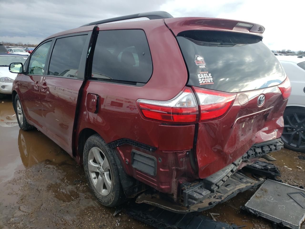 Photo 3 from auction – 2016 TOYOTA SIENNA LE with VIN 5TDKK3DC0GS704358