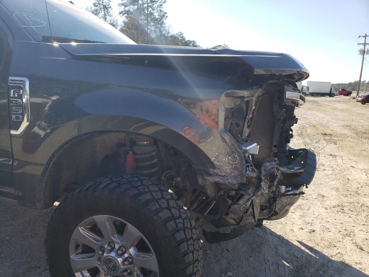 Photo 9 from auction – 2017 FORD F350 SUPER with VIN 1FT8W3B64HEB56223