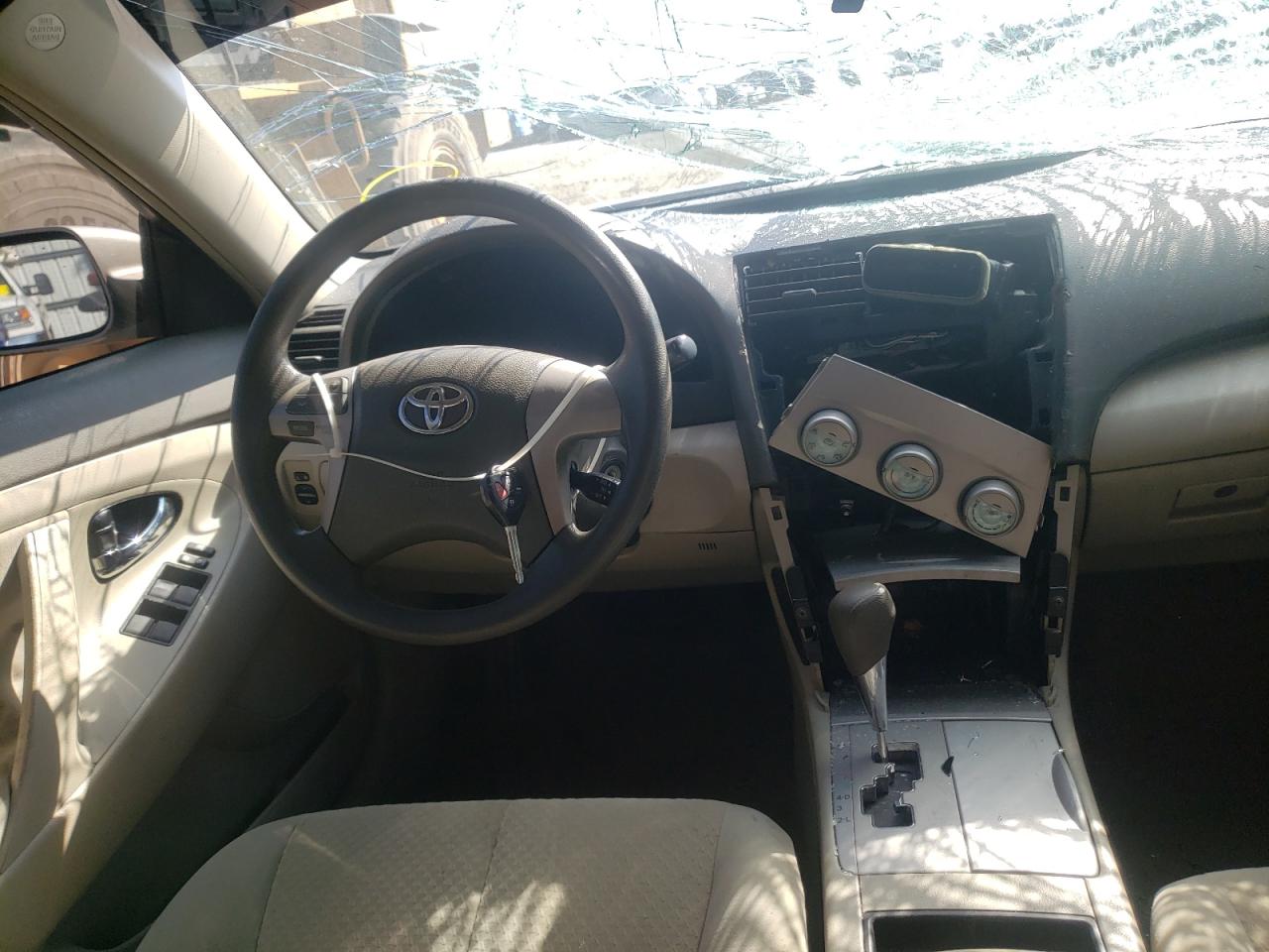 Photo 9 from auction – 2007 TOYOTA CAMRY CE with VIN 4T1BE46K37U615764