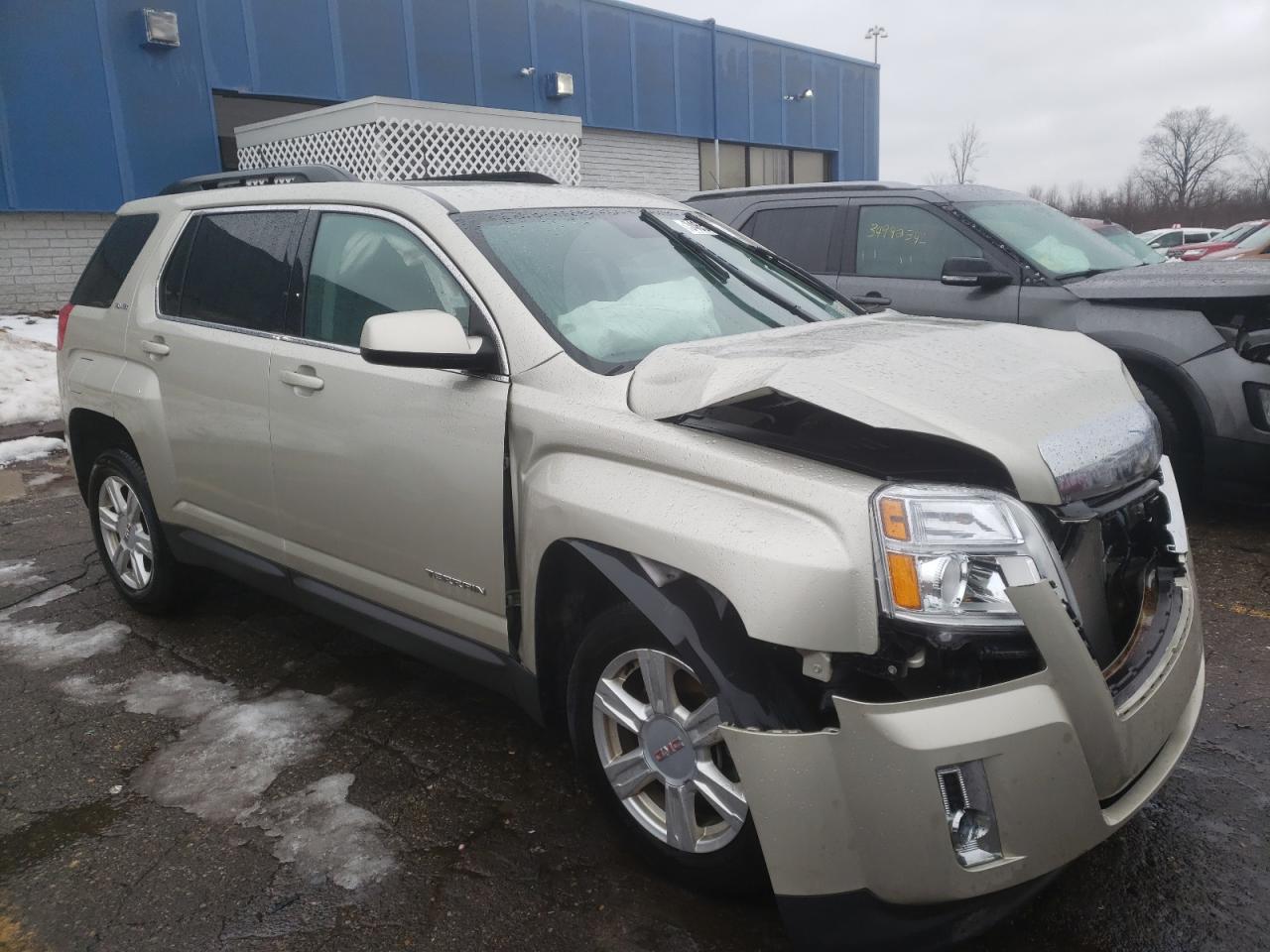 GMC TERRAIN SL 2015 with VIN 2GKALREKXF6313720 - Photo from auction