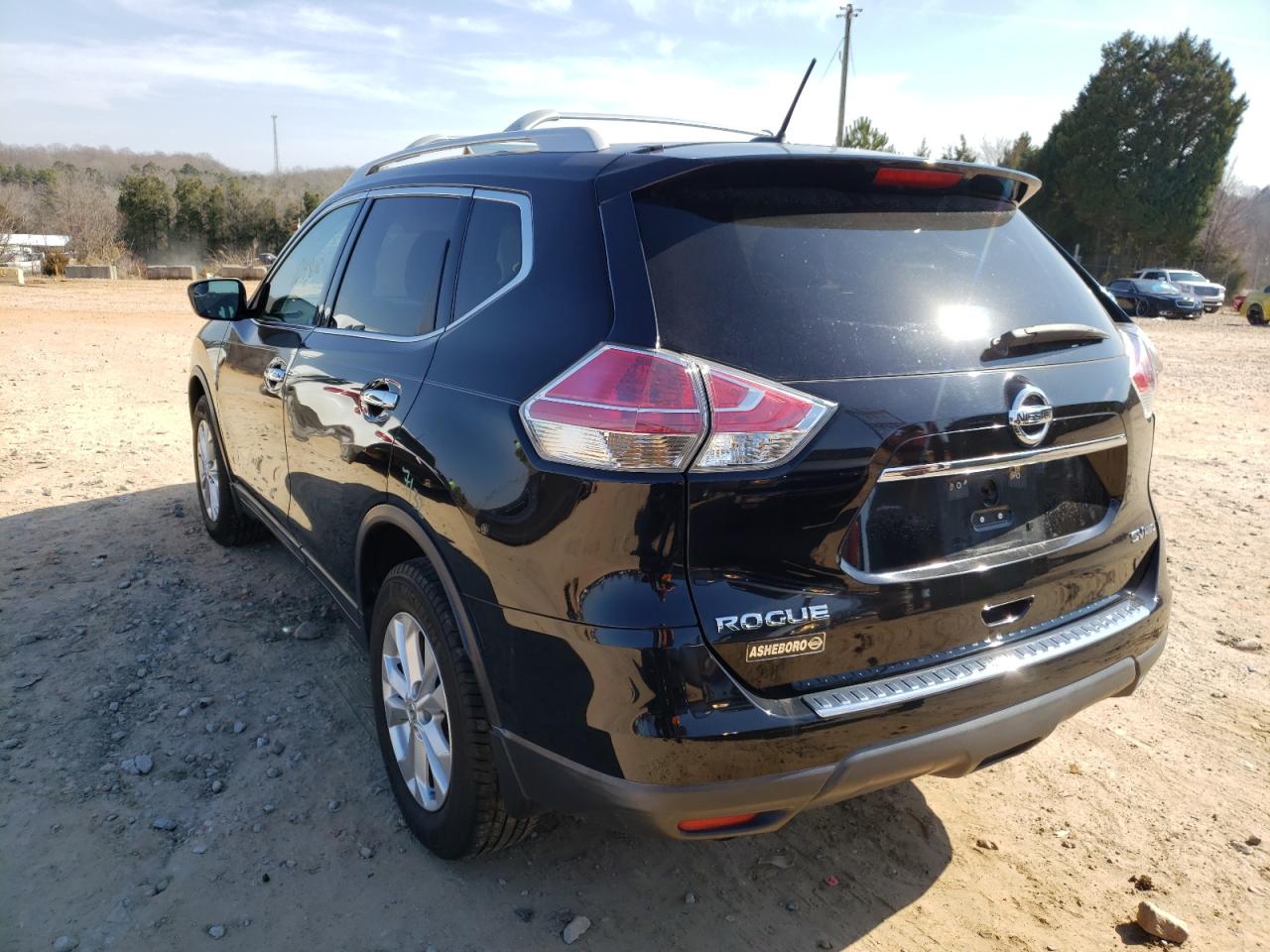 Photo 3 from auction – 2015 NISSAN ROGUE S with VIN 5N1AT2MV1FC778159