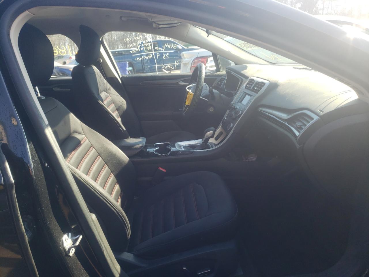 Photo 5 from auction – 2015 FORD FUSION SE with VIN 3FA6P0LU2FR185722