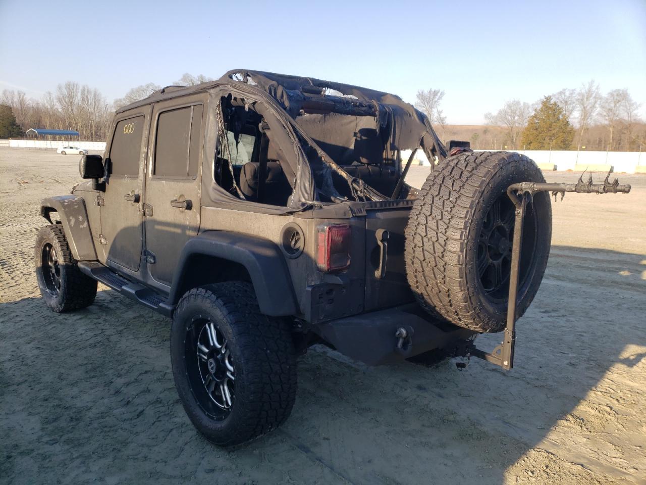 Photo 3 from auction – 2016 JEEP WRANGLER U with VIN 1C4BJWDG0GL306284