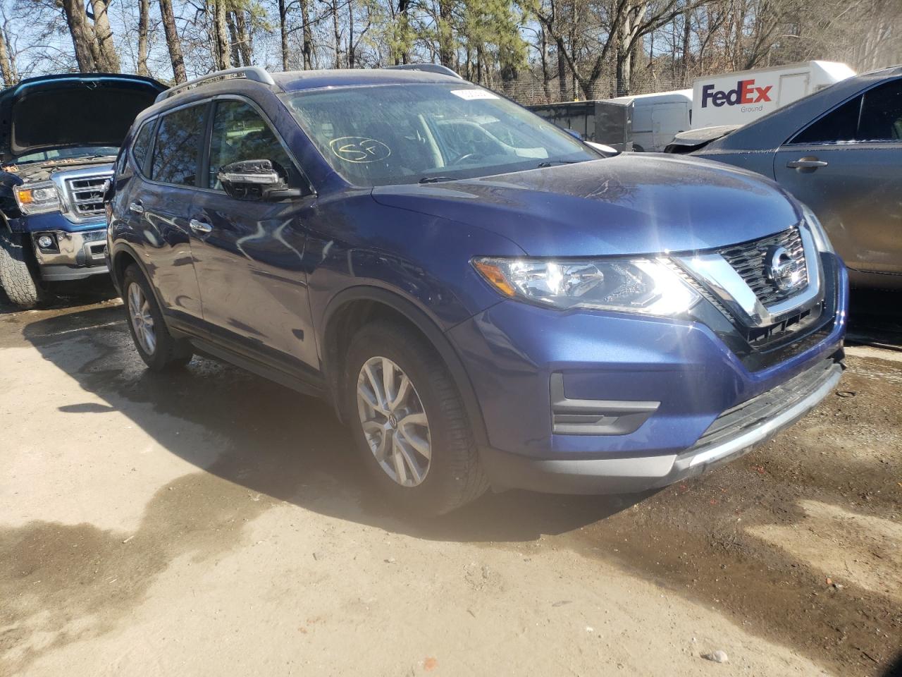 Photo 1 from auction – 2017 NISSAN ROGUE S with VIN 5N1AT2MT4HC808949