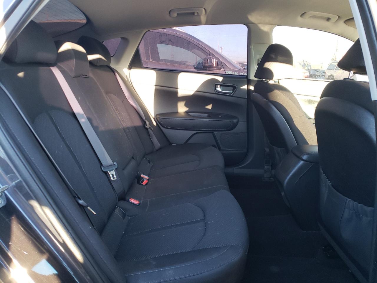 Photo 6 from auction – 2018 KIA OPTIMA LX with VIN KNAGT4L36J5213586