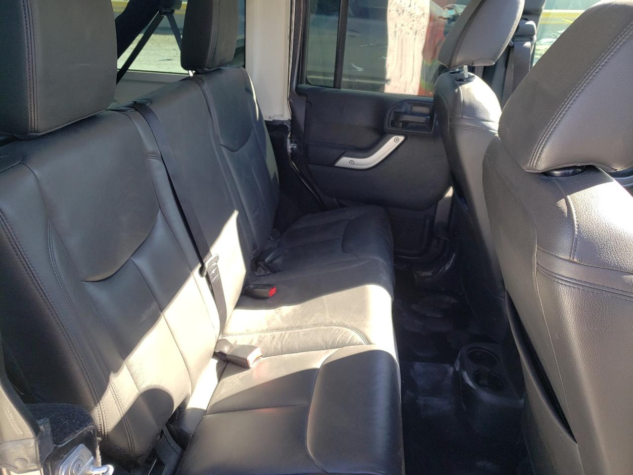 Photo 6 from auction – 2017 JEEP WRANGLER U with VIN 1C4BJWFG0HL568143