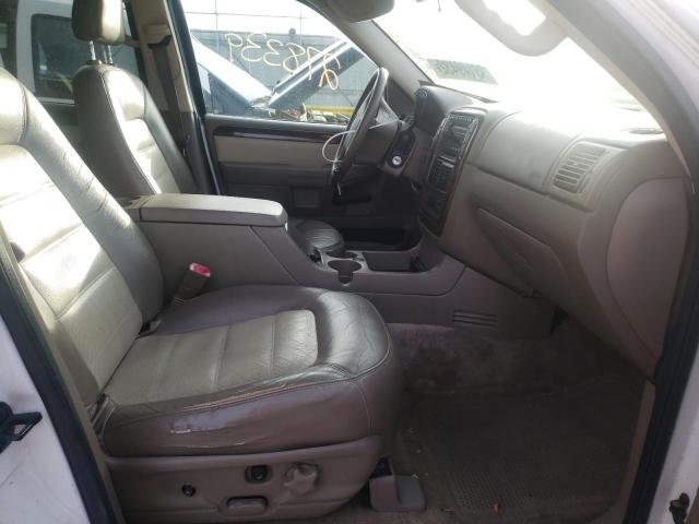 Photo 5 from auction – 2005 FORD EXPLORER E with VIN 1FMDU74W65UB05991