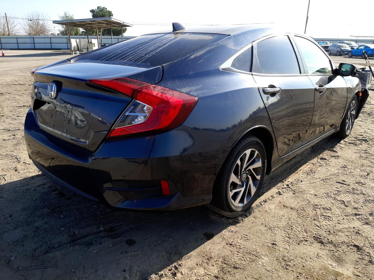 Photo 4 from auction – 2017 HONDA CIVIC EX with VIN 2HGFC2F86HH534493