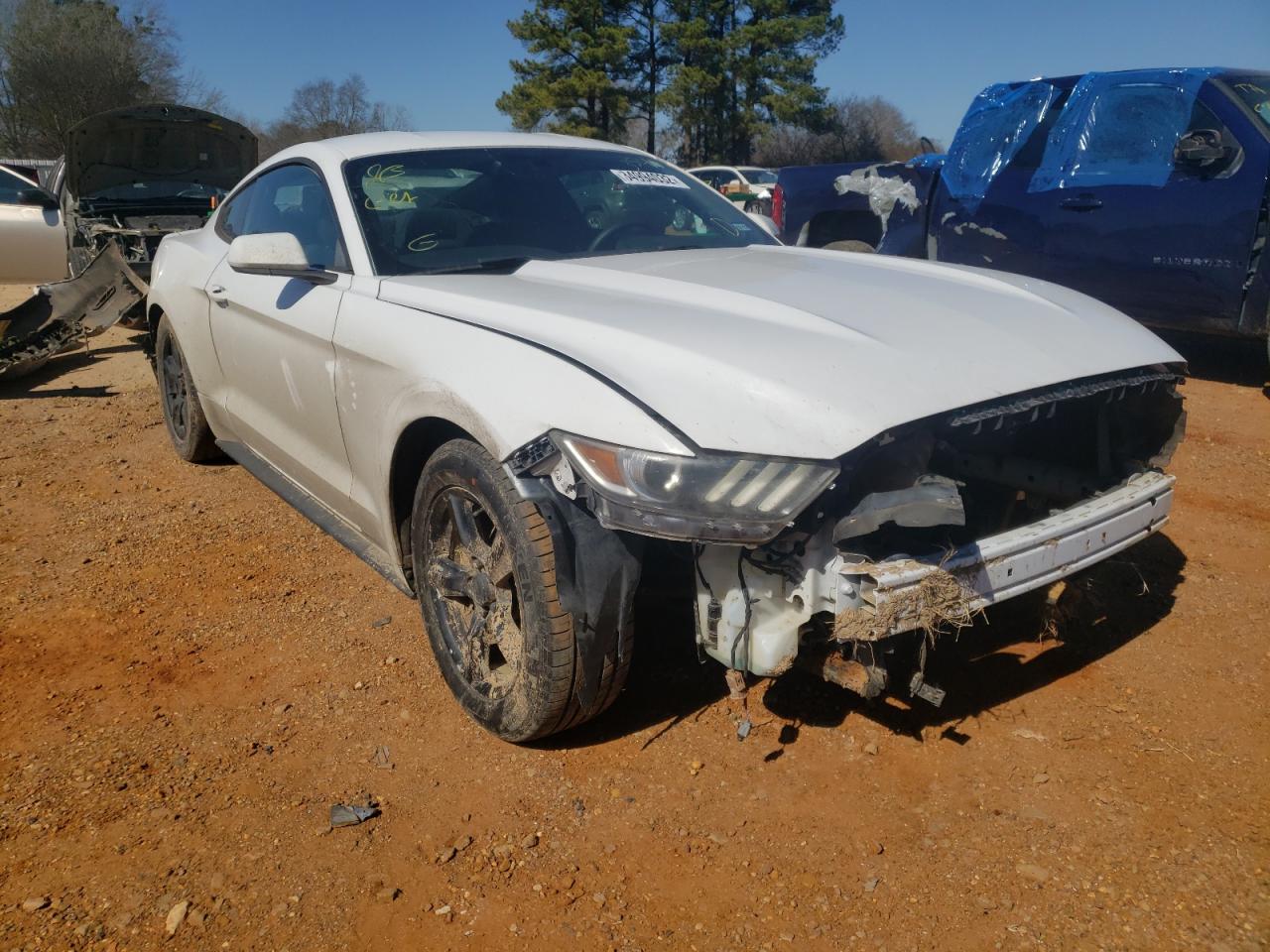 FORD MUSTANG 2015 with VIN 1FA6P8AM7F5403545 - Photo from auction