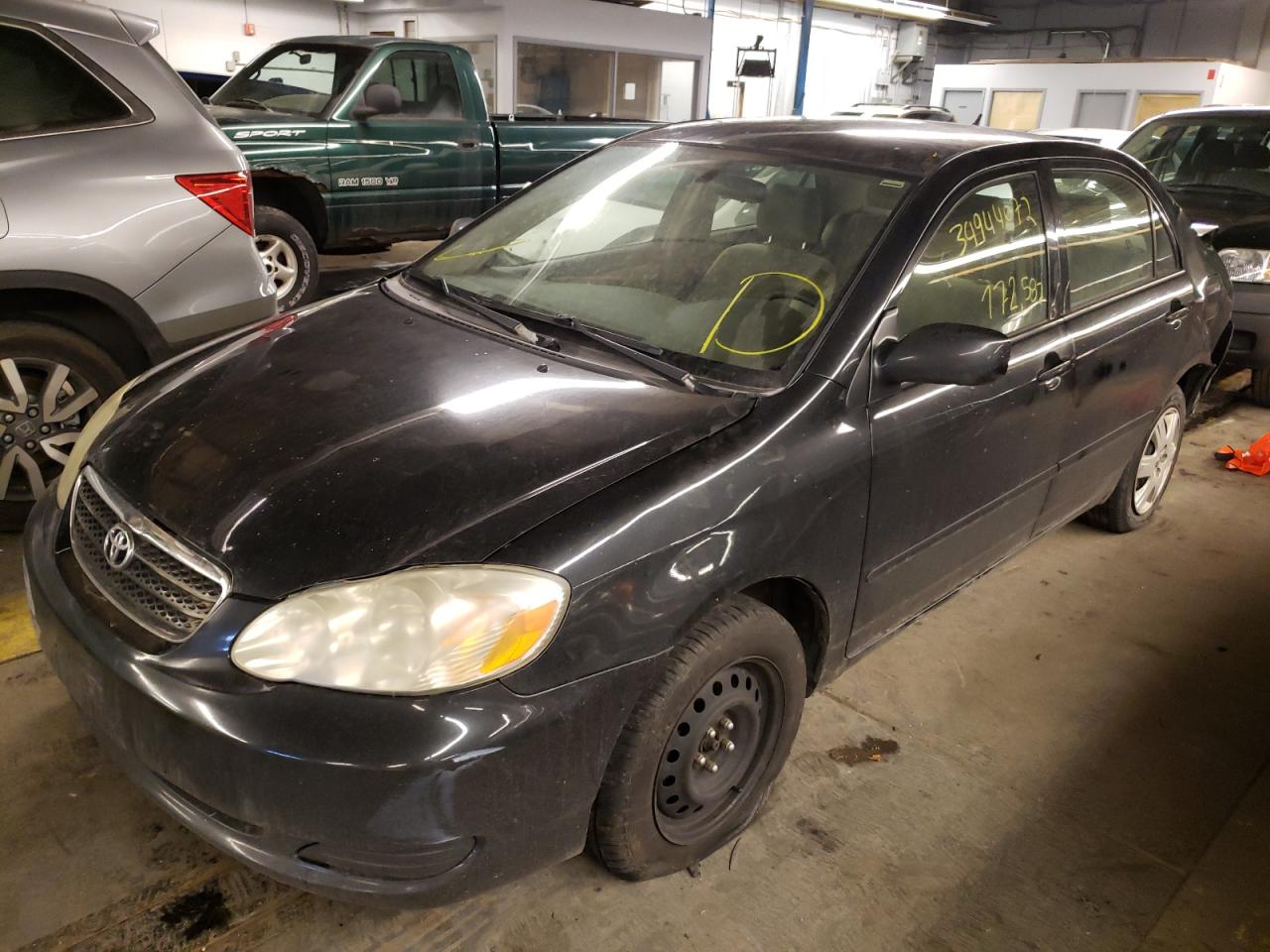 Photo 2 from auction – 2006 TOYOTA COROLLA CE with VIN JTDBR32E560086200