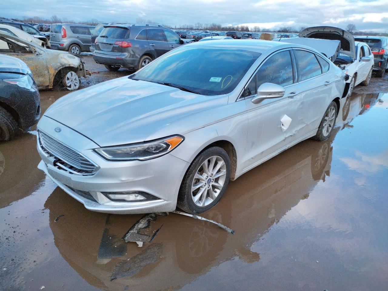 Photo 2 from auction – 2017 FORD FUSION SE with VIN 3FA6P0HD4HR341223