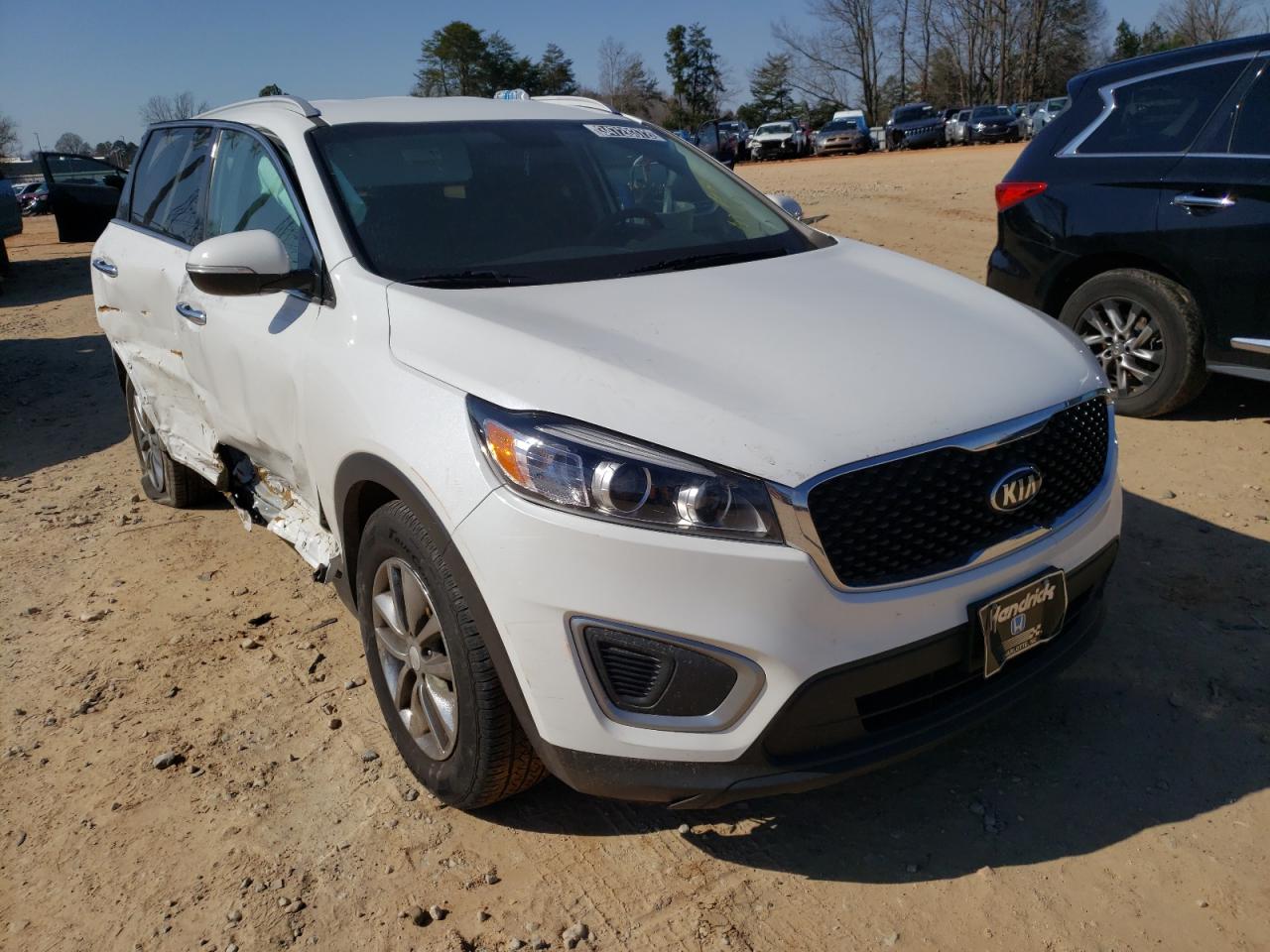 Photo 1 from auction – 2016 KIA SORENTO LX with VIN 5XYPGDA55GG179801