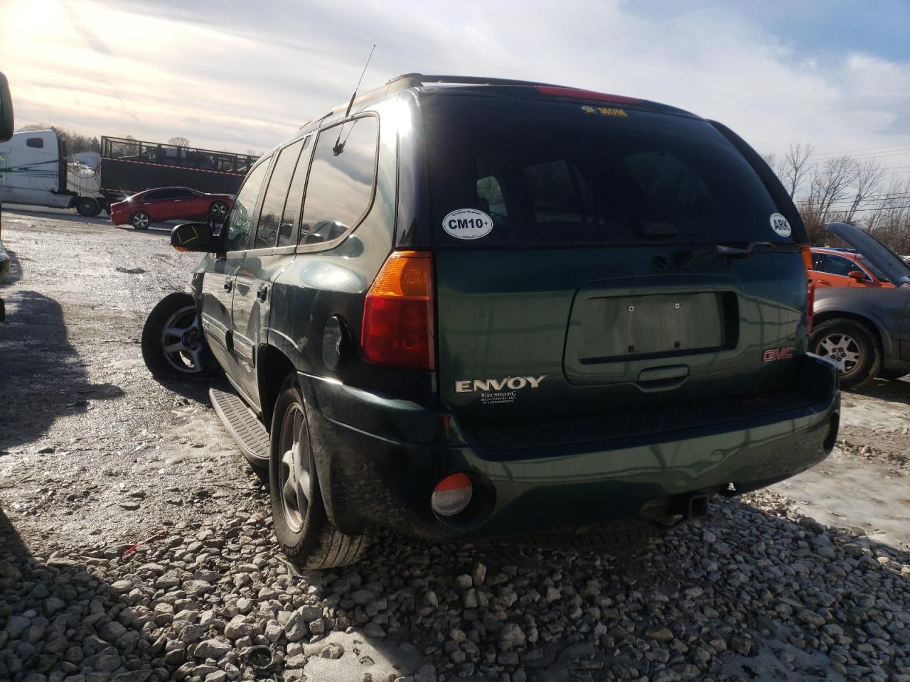 Photo 3 from auction – 2002 GMC ENVOY with VIN 1GKDT13S322362931
