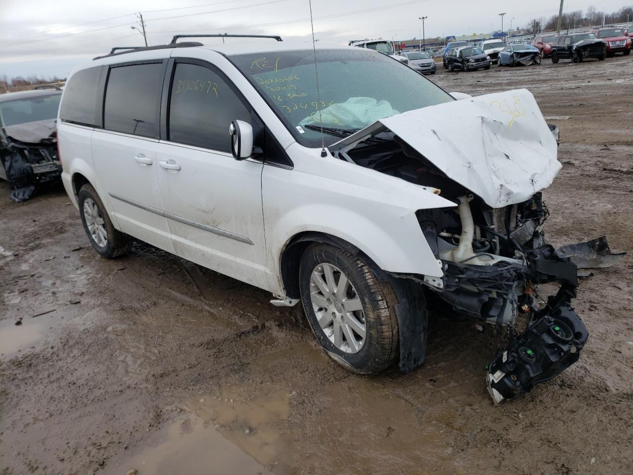 CHRYSLER TOWN & COU 2014 with VIN 2C4RC1BG4ER324936 - Photo from auction
