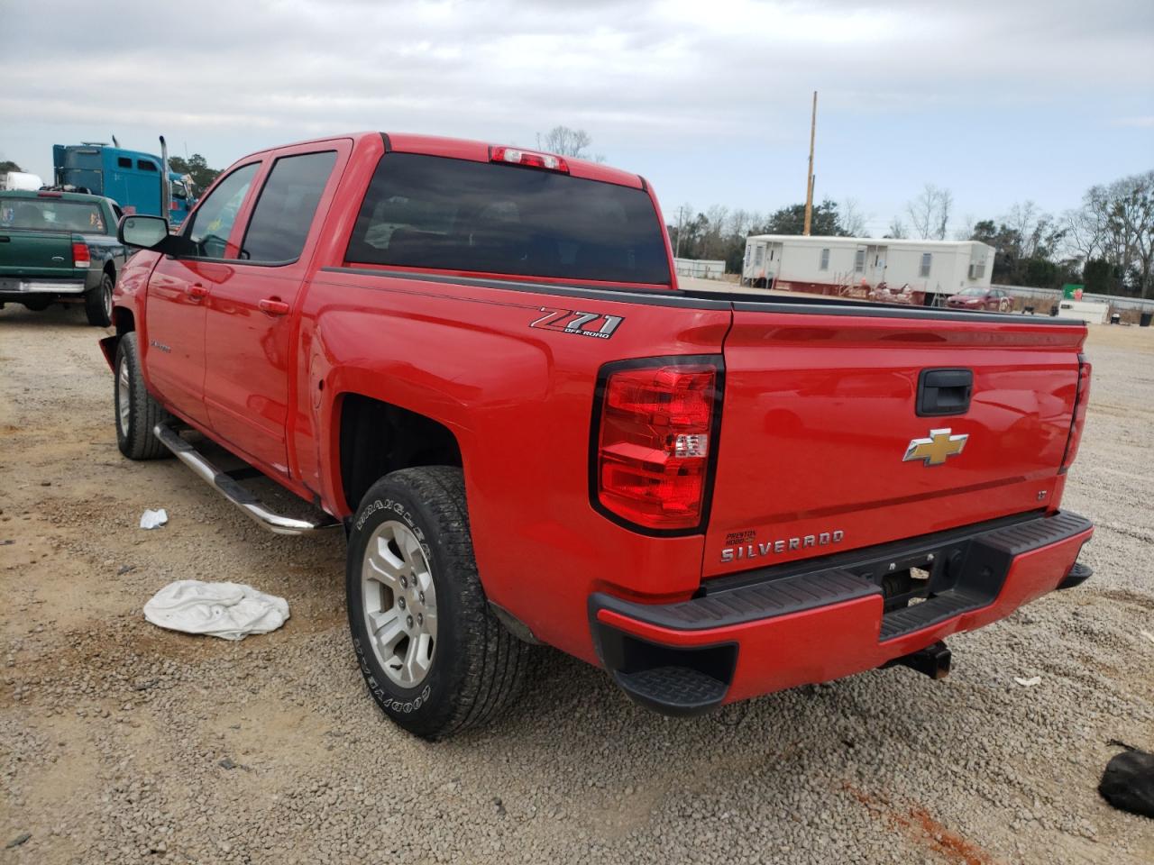 Photo 3 from auction – 2018 CHEVROLET SILVERADO with VIN 3GCUKREC8JG392435