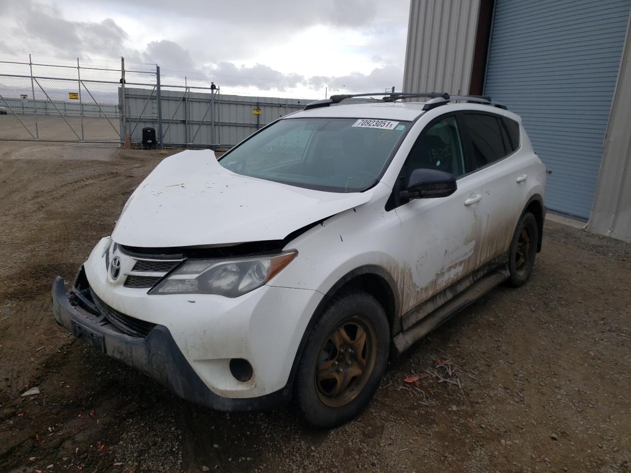 Photo 2 from auction – 2013 TOYOTA RAV4 LE with VIN 2T3BFREV2DW006481