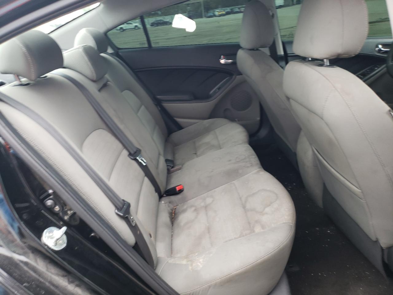 Photo 6 from auction – 2015 KIA FORTE EX with VIN KNAFX4A80F5360315