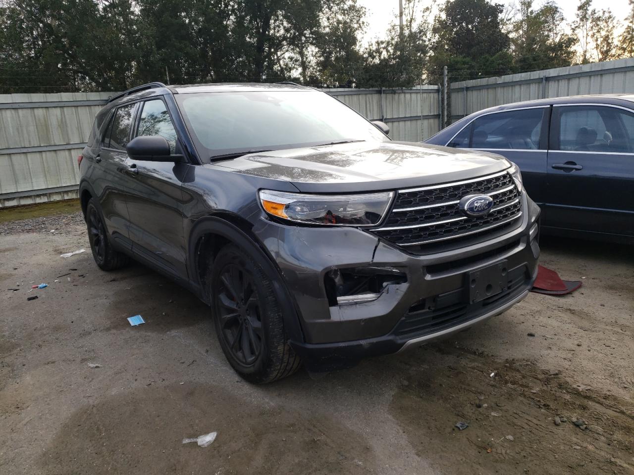FORD EXPLORER X 2020 with VIN 1FMSK7DH9LGA76030 - Photo from auction