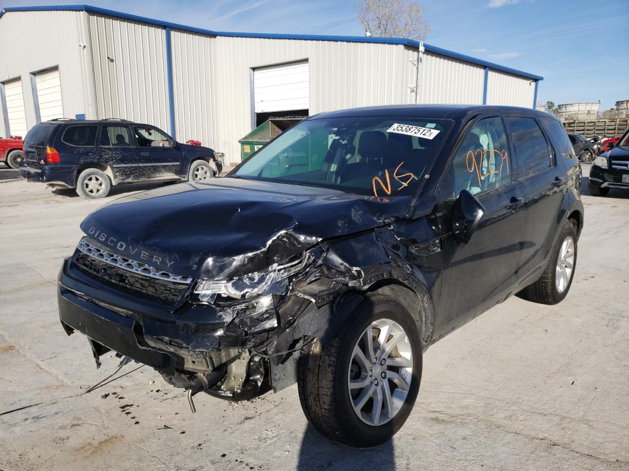 Photo 2 from auction – 2016 LAND ROVER DISCOVERY with VIN SALCR2BG1GH632972