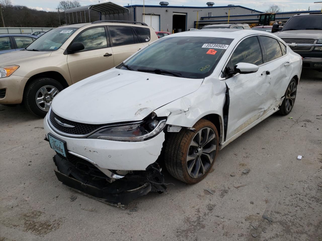 Photo 2 from auction – 2015 CHRYSLER 200 C with VIN 1C3CCCCG9FN510426