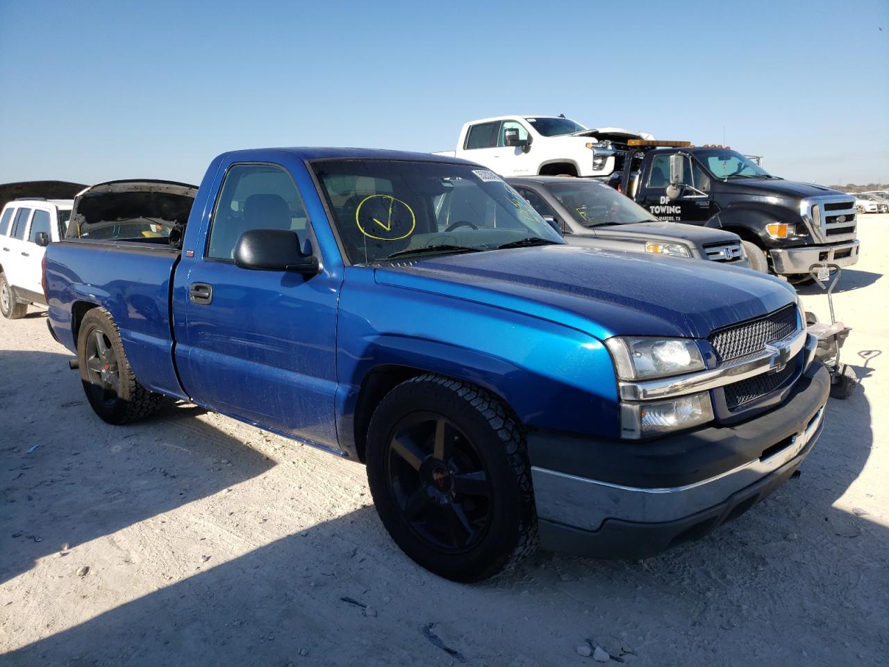 CHEVROLET SILVERADO 2003 with VIN 1GCEC14X13Z145879 - Photo from auction
