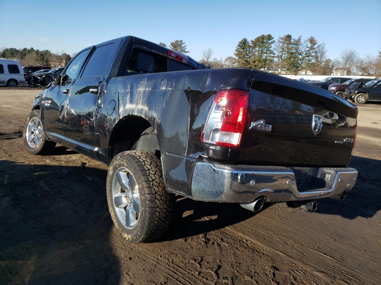 Photo 3 from auction – 2016 RAM 1500 SLT with VIN 3C6RR7LT0GG263033