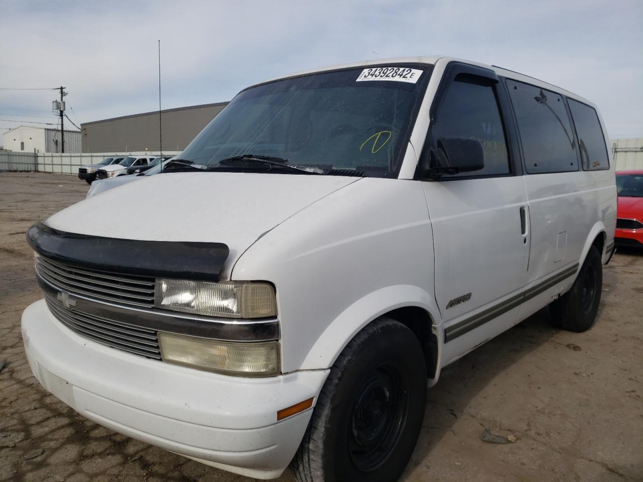 Photo 2 from auction – 1998 CHEVROLET ASTRO with VIN 1GNDM19W1WB102852