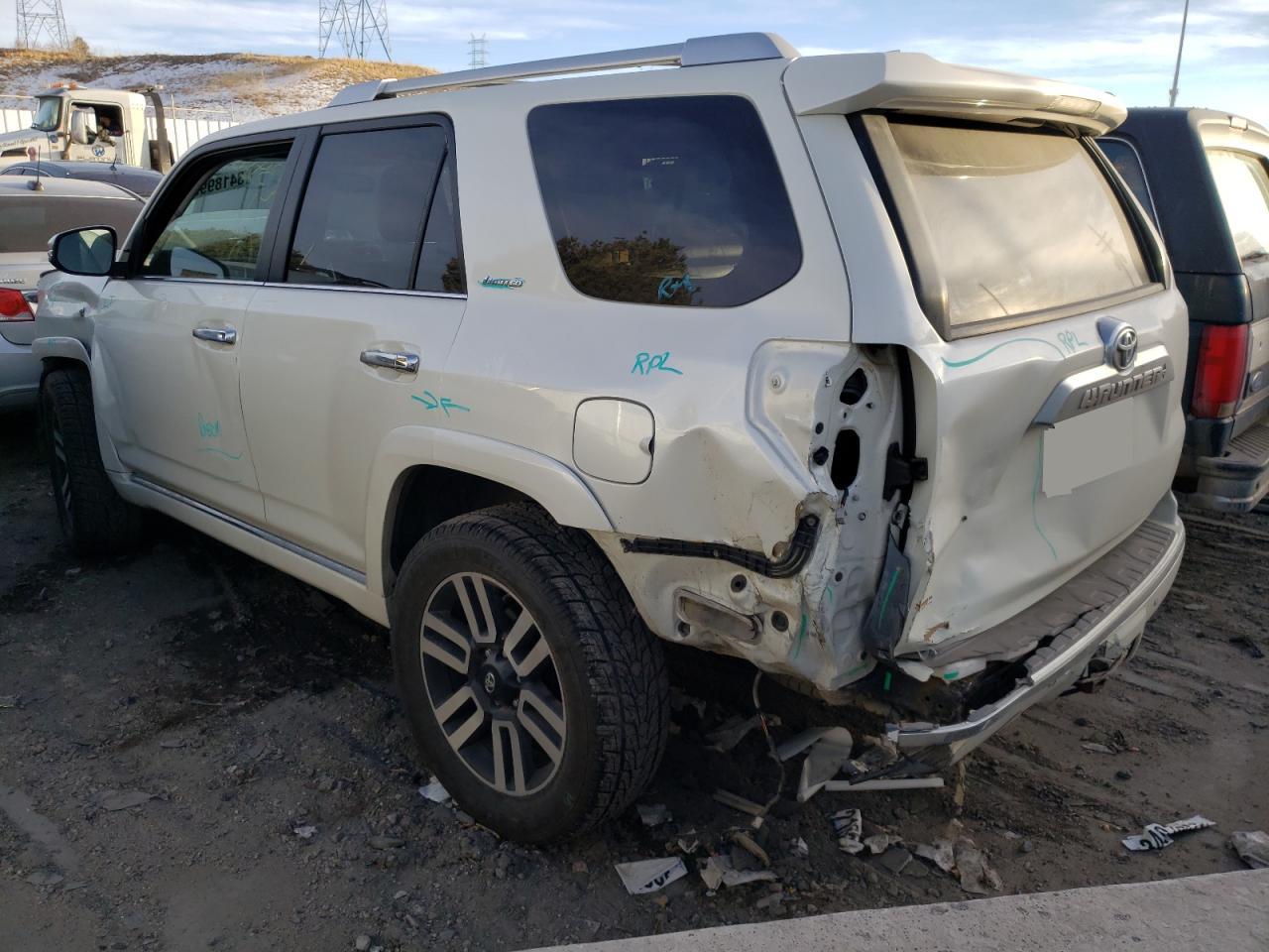 Photo 3 from auction – 2016 TOYOTA 4RUNNER SR with VIN JTEBU5JR7G5344599