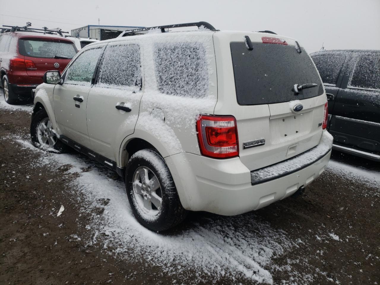 Photo 3 from auction – 2011 FORD ESCAPE XLT with VIN 1FMCU9DG8BKA54940