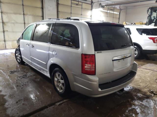 Photo 3 from auction – 2010 CHRYSLER TOWN & COU with VIN 2A4RR5D1XAR214234